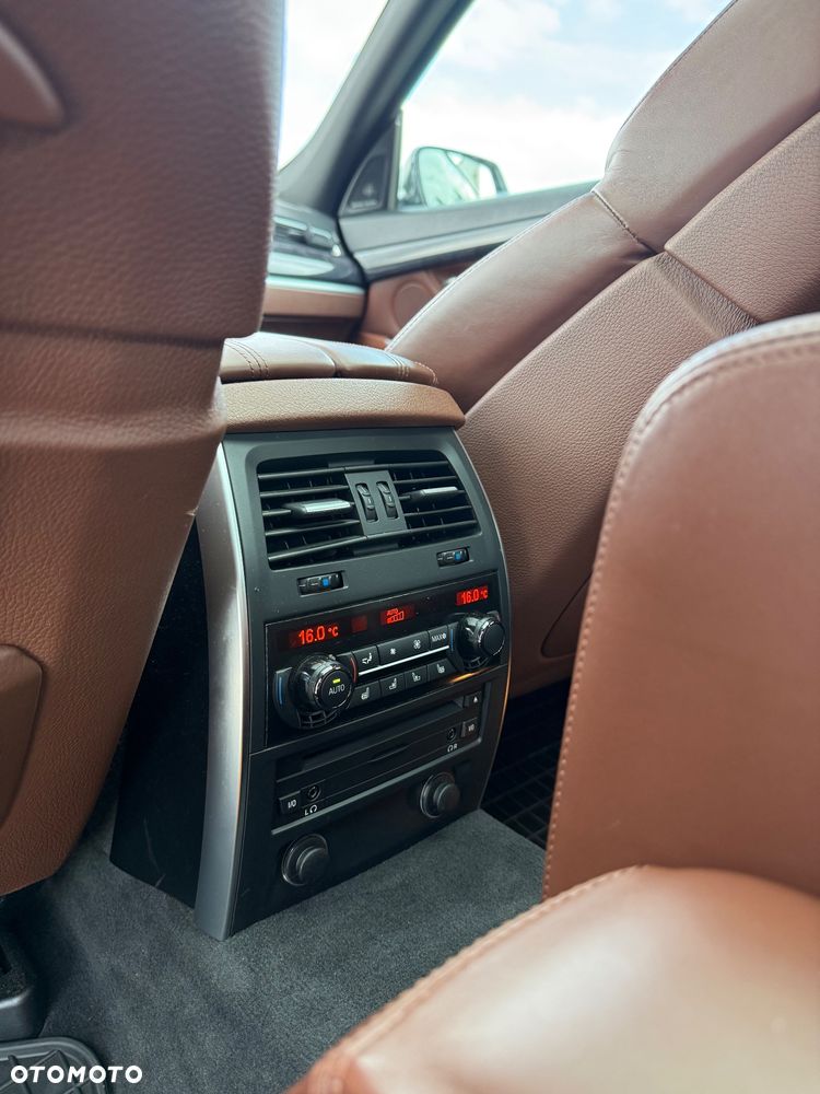 BMW 5GT 550i Luxury Line - 22