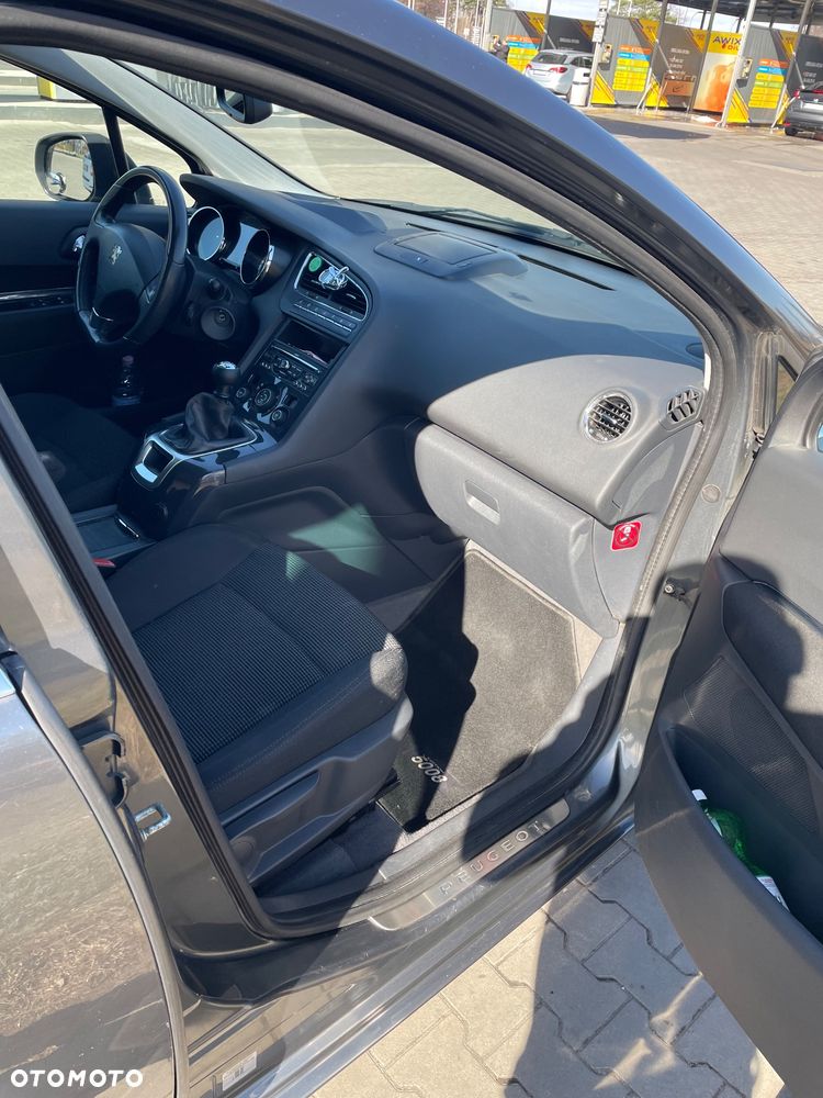 Peugeot 5008 1.6 HDi Premium - 20