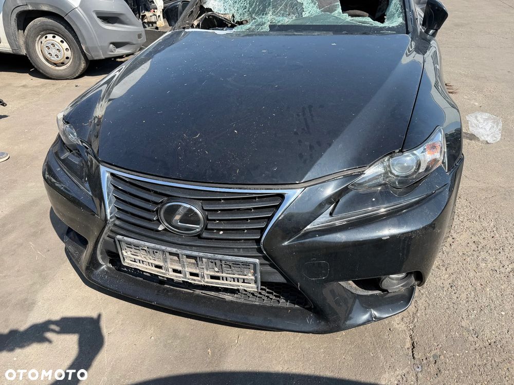 Lexus IS 250 V6 2013- przód kompletny - 6
