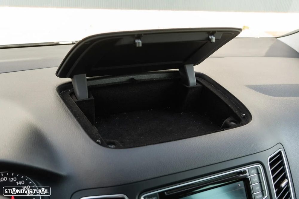 VW Sharan 2.0 TDI Highline - 36
