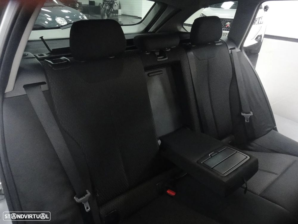 BMW 318 d Auto Exclusive - 18