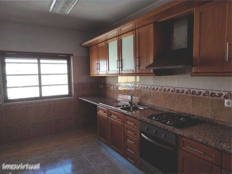 ARRENDA – T2 c/ arrecadação na Quinta da Marialva – Corroios - Grande imagem: 4/6