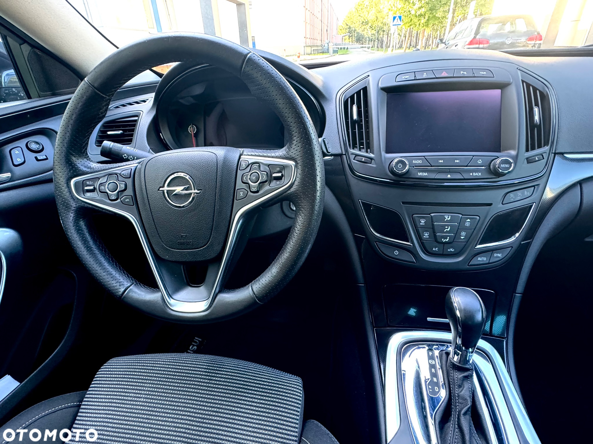 Opel Insignia - 21