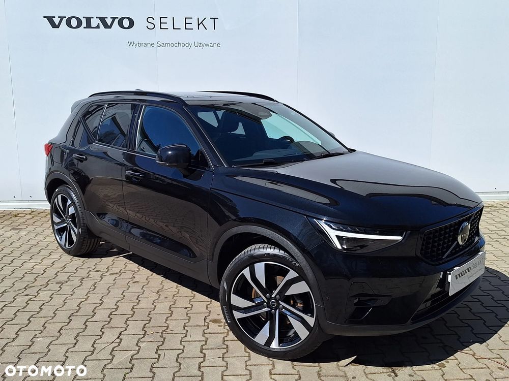Volvo XC 40 B3 Ultra Dark - 3