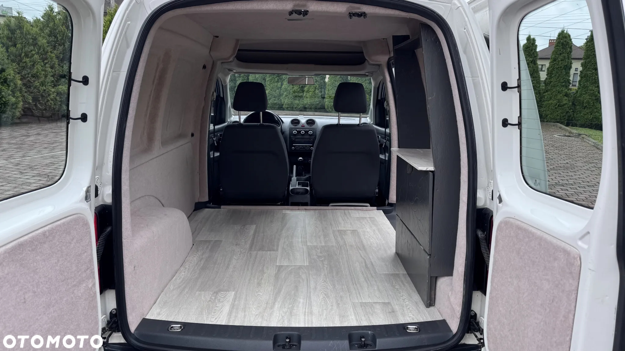 Volkswagen Caddy 1.6 TDI Highline - 12