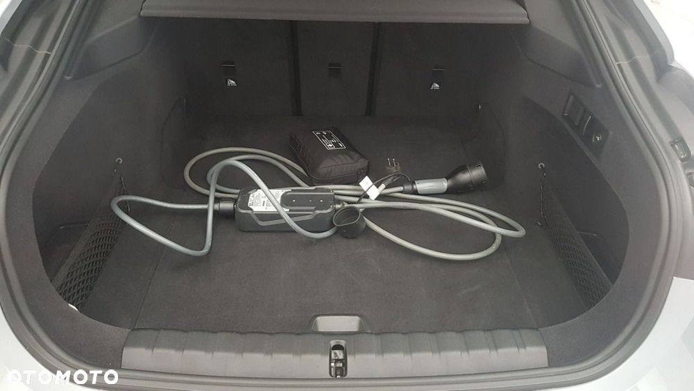 BMW i4 - 13