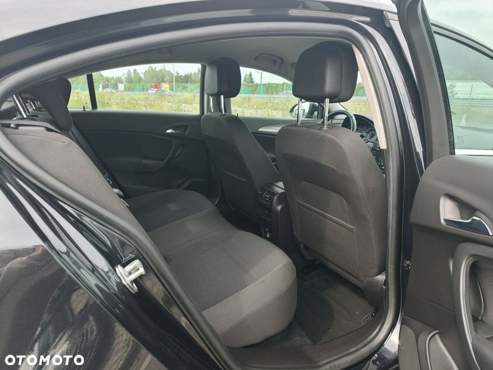 Opel Insignia - 18