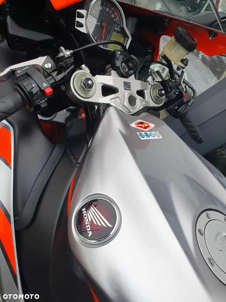 Honda CBR - 15