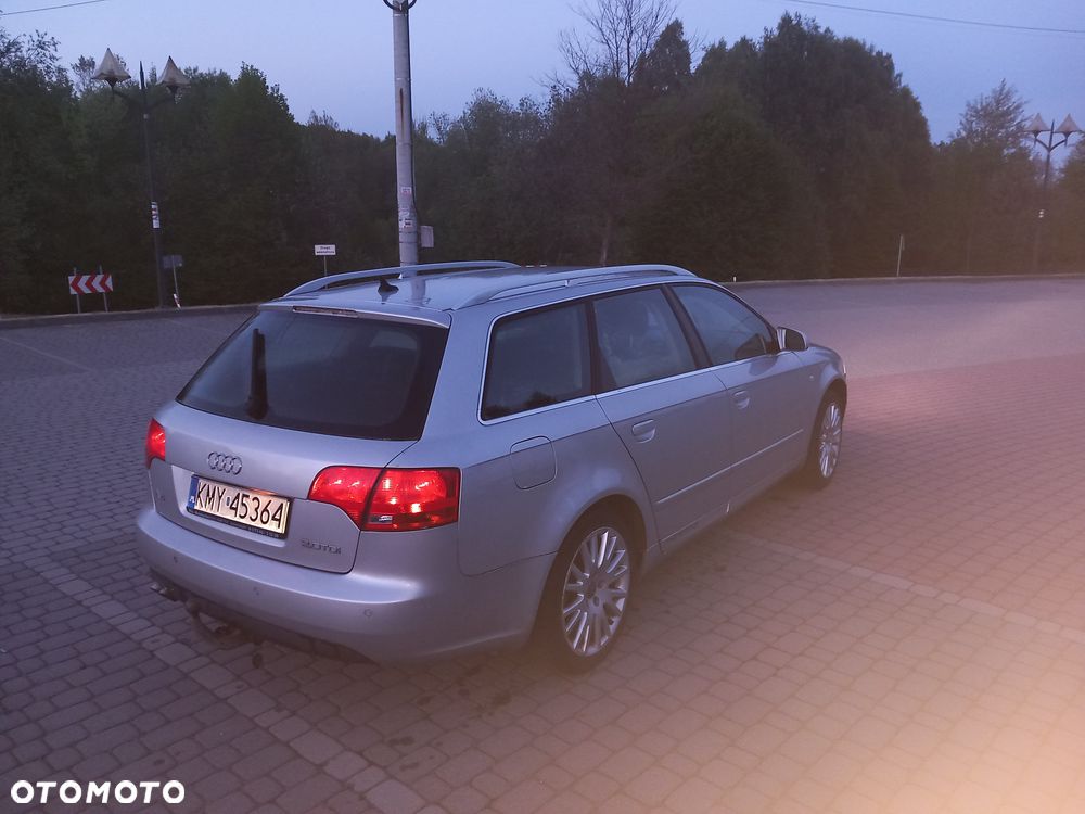 Audi A4 Avant - 9