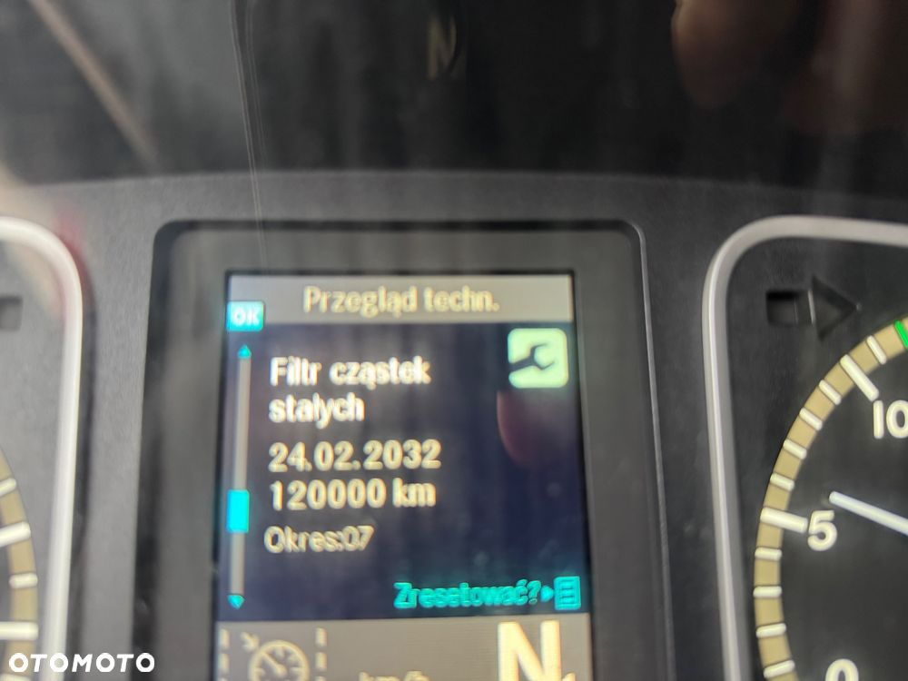 Mercedes-Benz ATEGO - 38