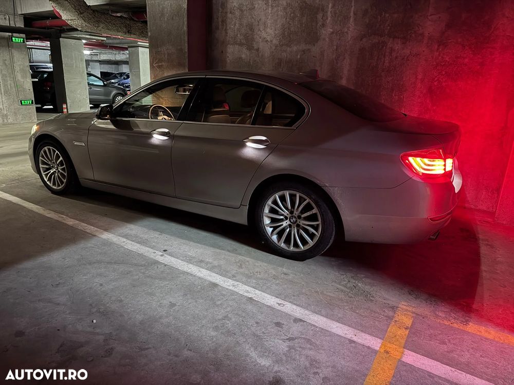 BMW Seria 5 535d xDrive AT - 14