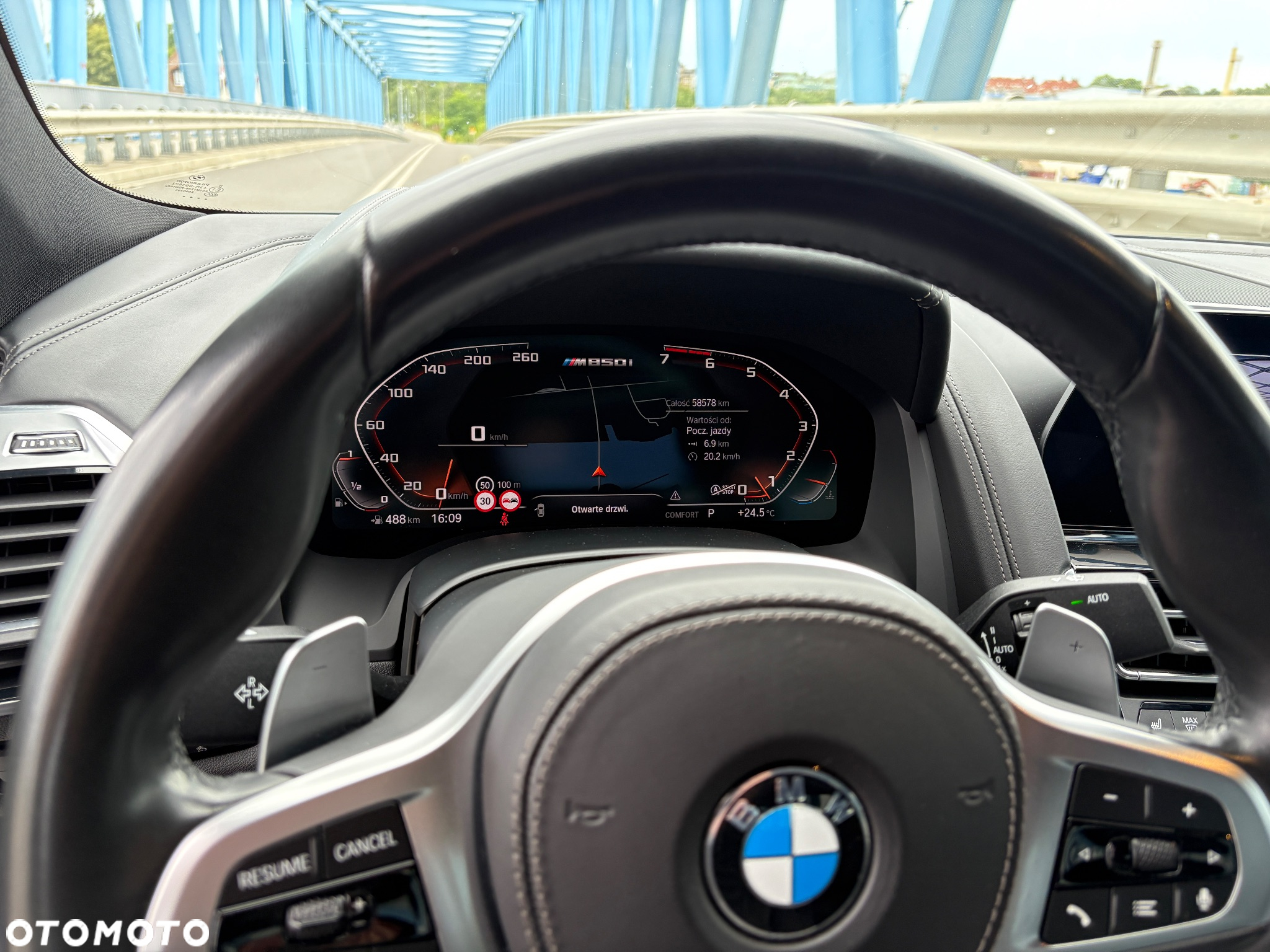BMW Seria 8 M850i xDrive - 11