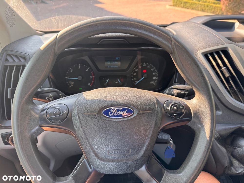 Ford Transit - 9