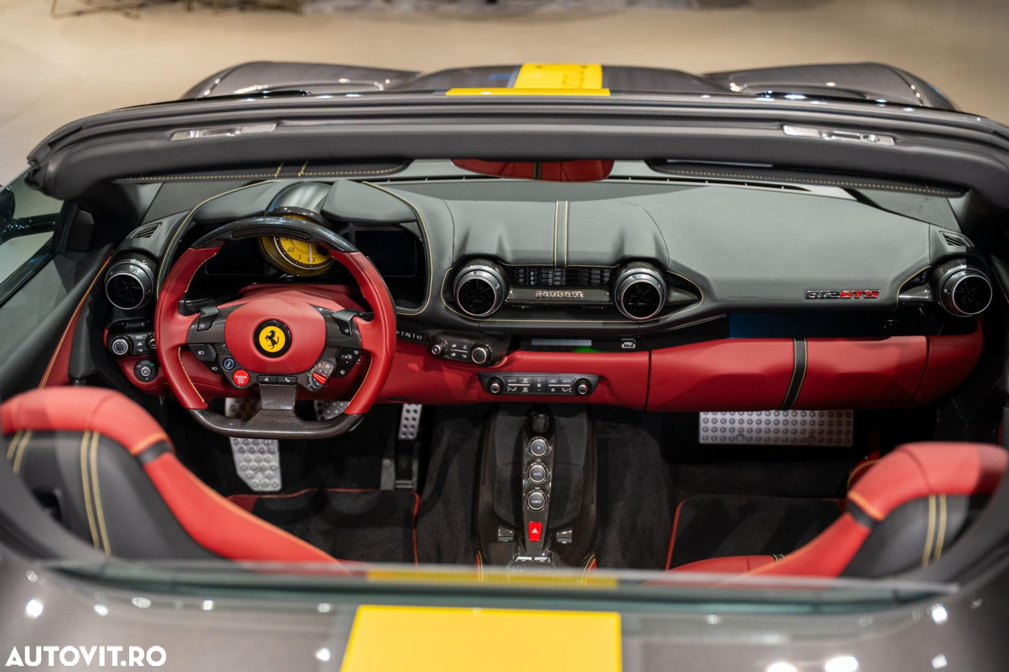 Ferrari 812 - 34