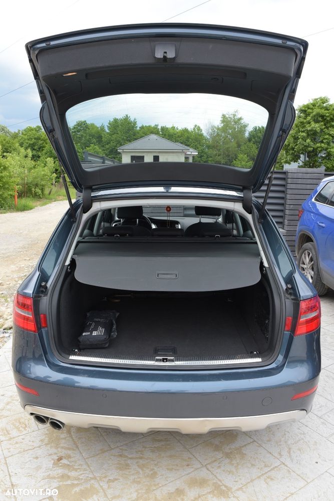 Audi A4 Allroad - 10