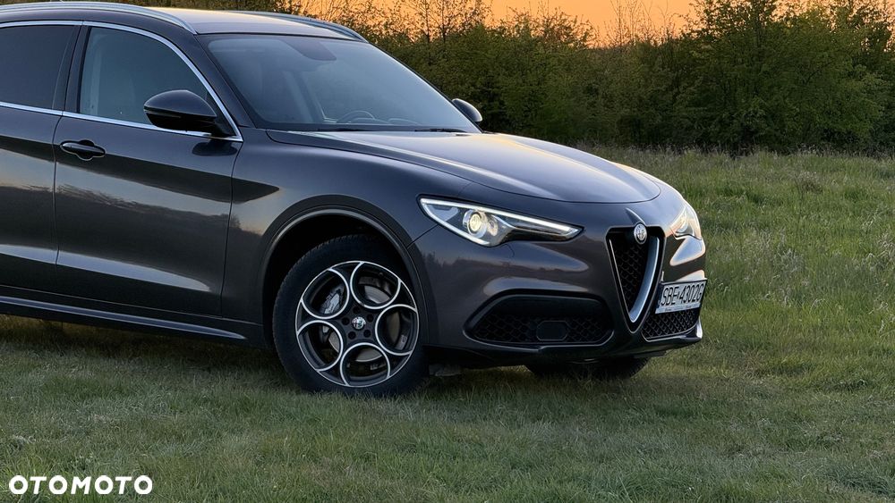Alfa Romeo Stelvio 2.0 Turbo 16V AT8-Q4 Super - 3