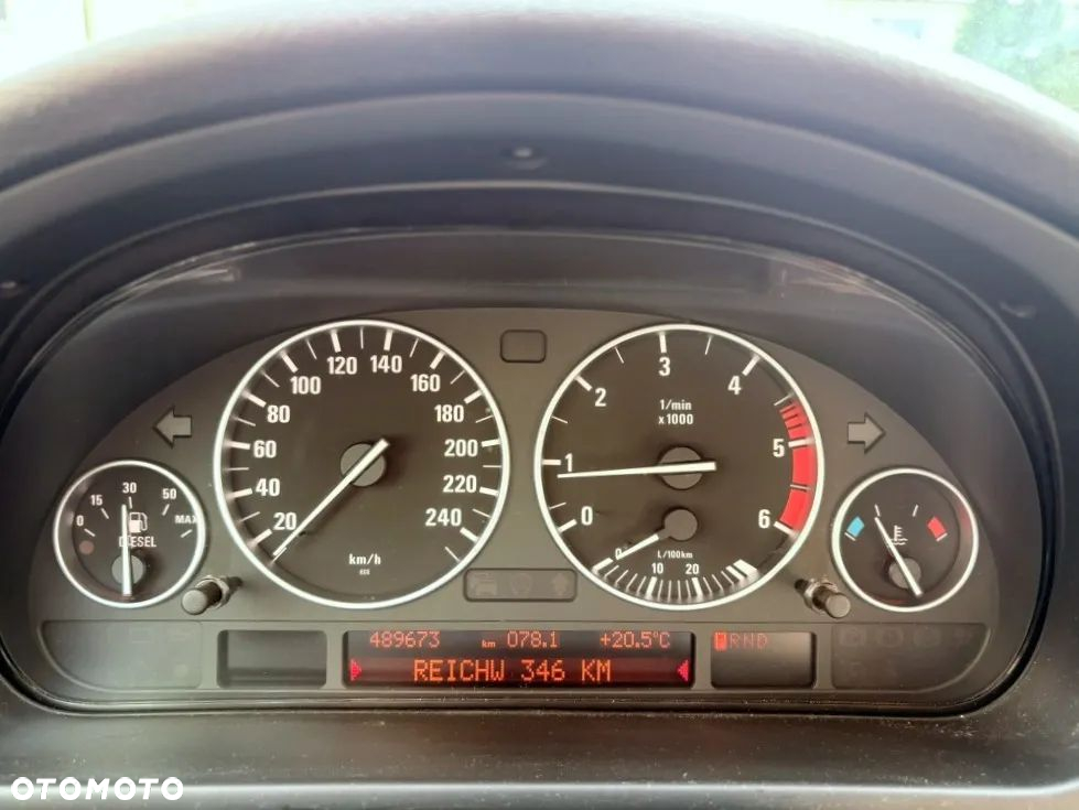 BMW Seria 5 - 23