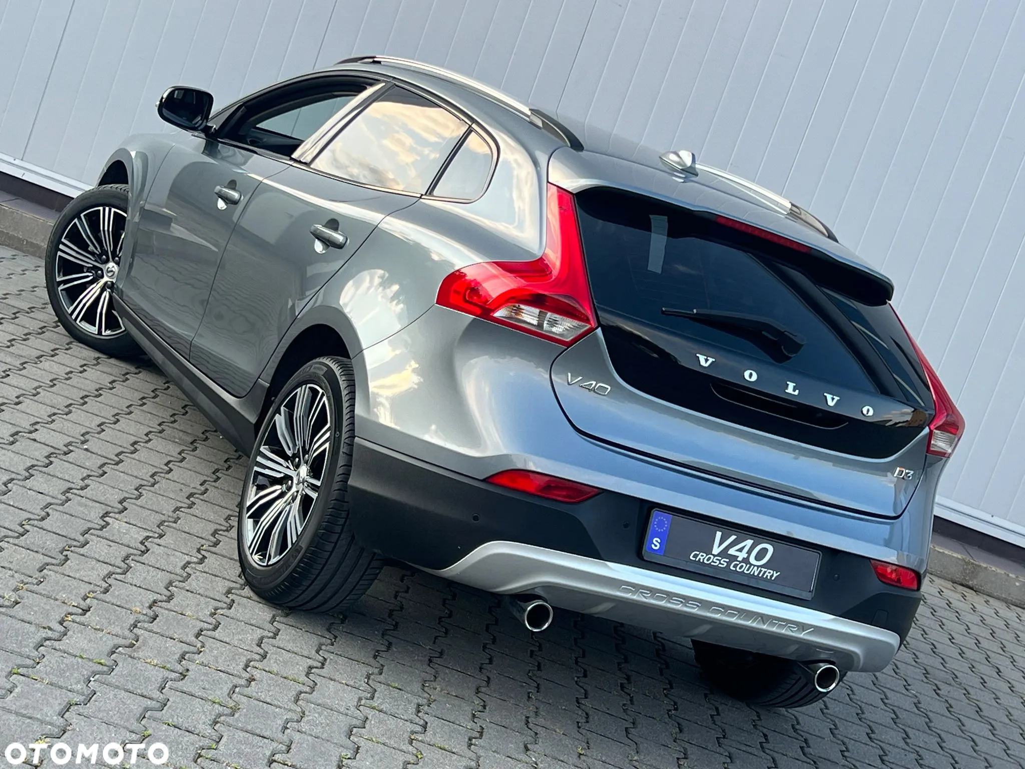 Volvo V40 Cross Country D3 Drive-E Base - 10