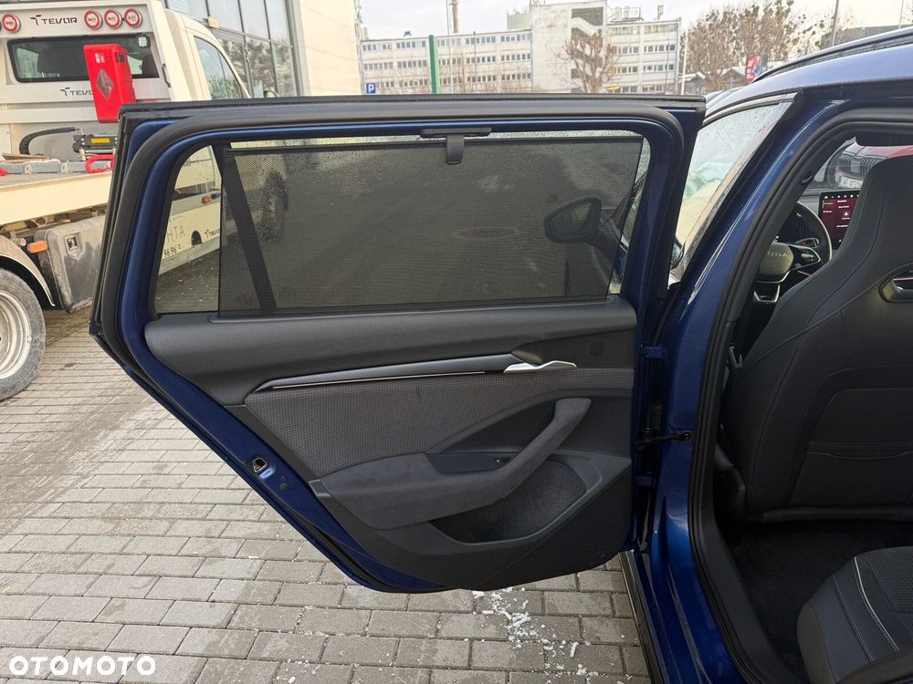 Skoda Superb 2.0 TSI Sportline DSG - 16