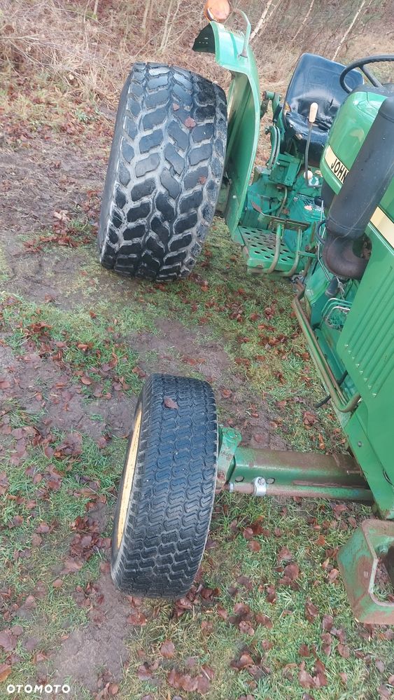 John Deere 1050 - 10