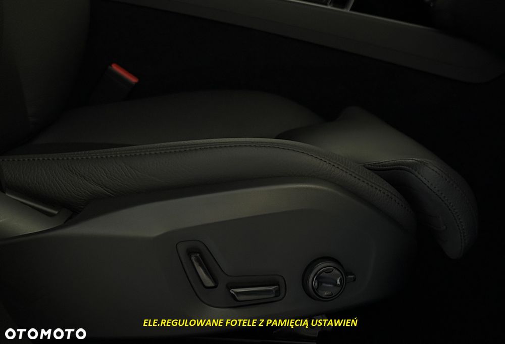 Volvo XC 60 B4 D AWD Plus Dark - 12