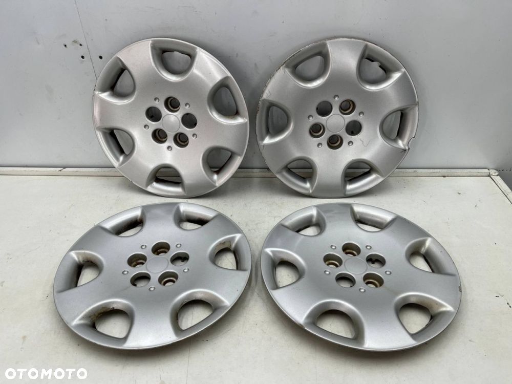 Kołpak Chrysler PT Cruiser 00-10r. oryginalne r16 16 cali 4szt. KOMPLET 05272360aa - 1