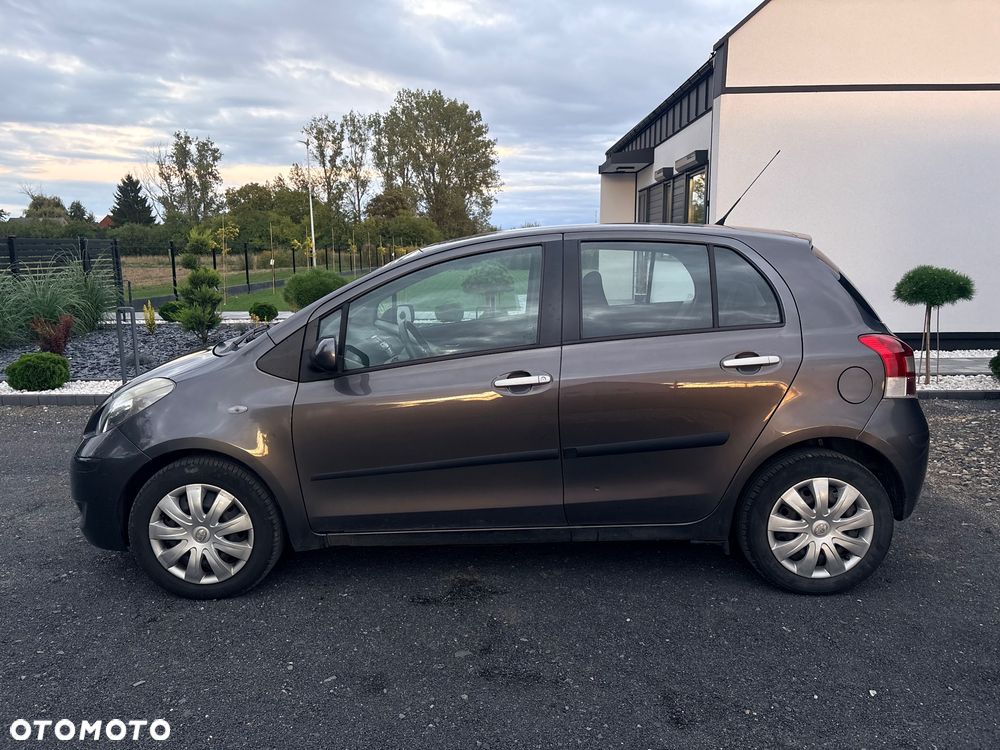 Toyota Yaris - 2