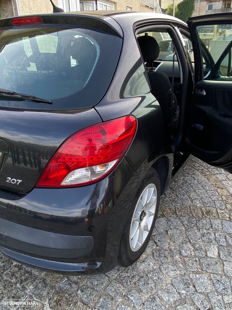 Peugeot 207 1.4 HDi Urban - 10