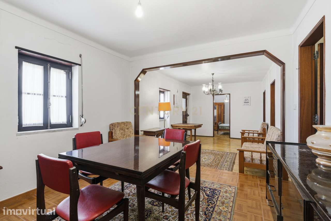 Quinta em Bonabal com Moradia T3 + Armazém + Terreno com mais de 3 400 - Grande imagem: 2/18