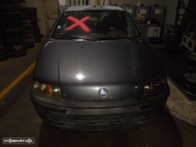 Carro MOT: 188A4000 FIAT PUNTO 2000 1.2 60CV 5P CINZA GASOLINA - 1