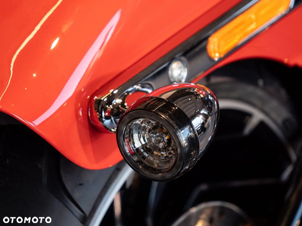 Harley-Davidson Softail Breakout - 13