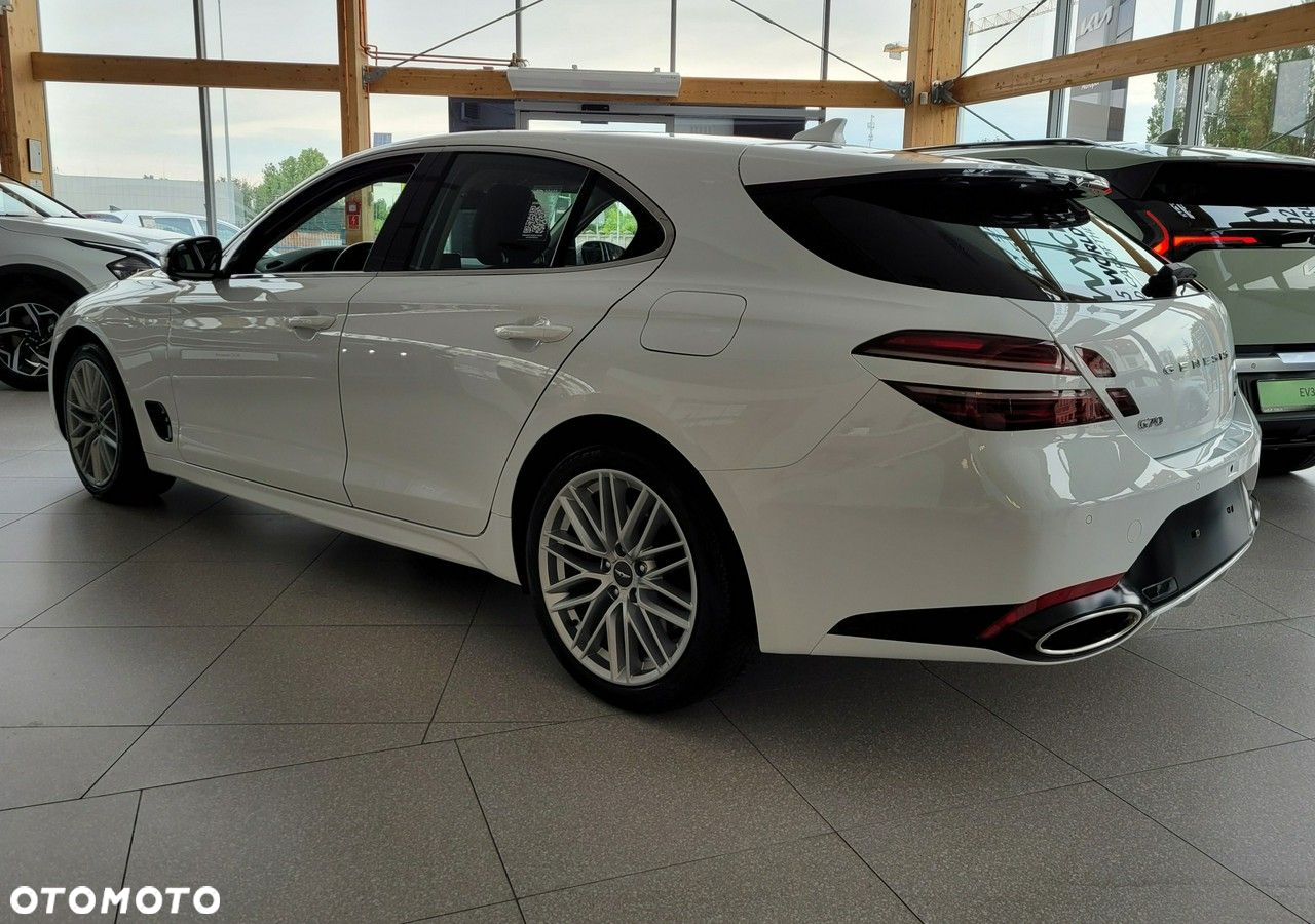 Genesis G70 - 5