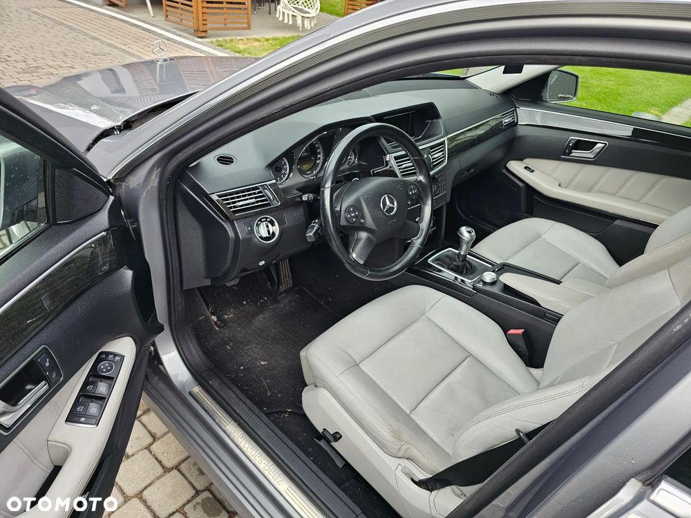Mercedes-Benz Klasa E 200 BlueTEC Avantgarde - 14