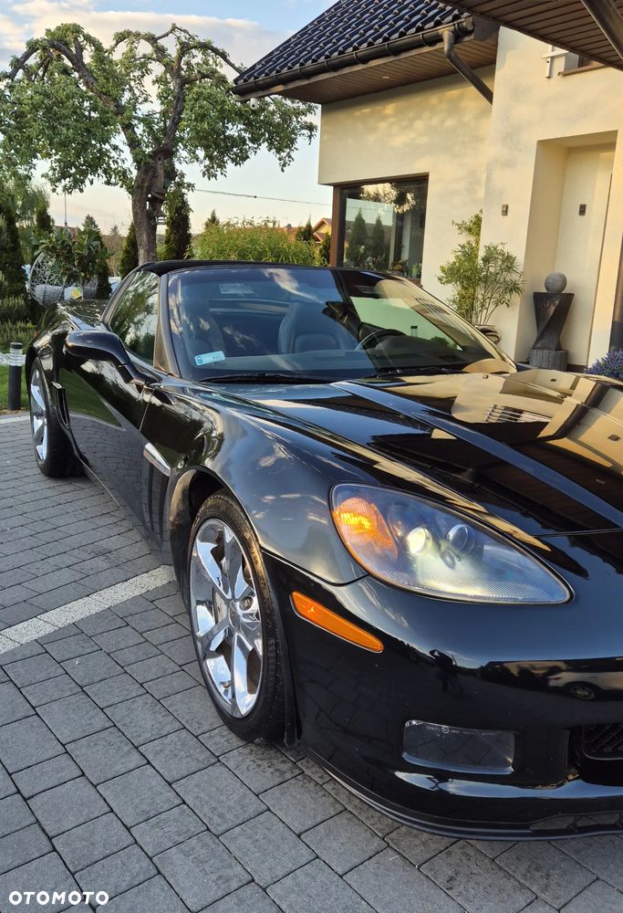 Chevrolet Corvette - 37