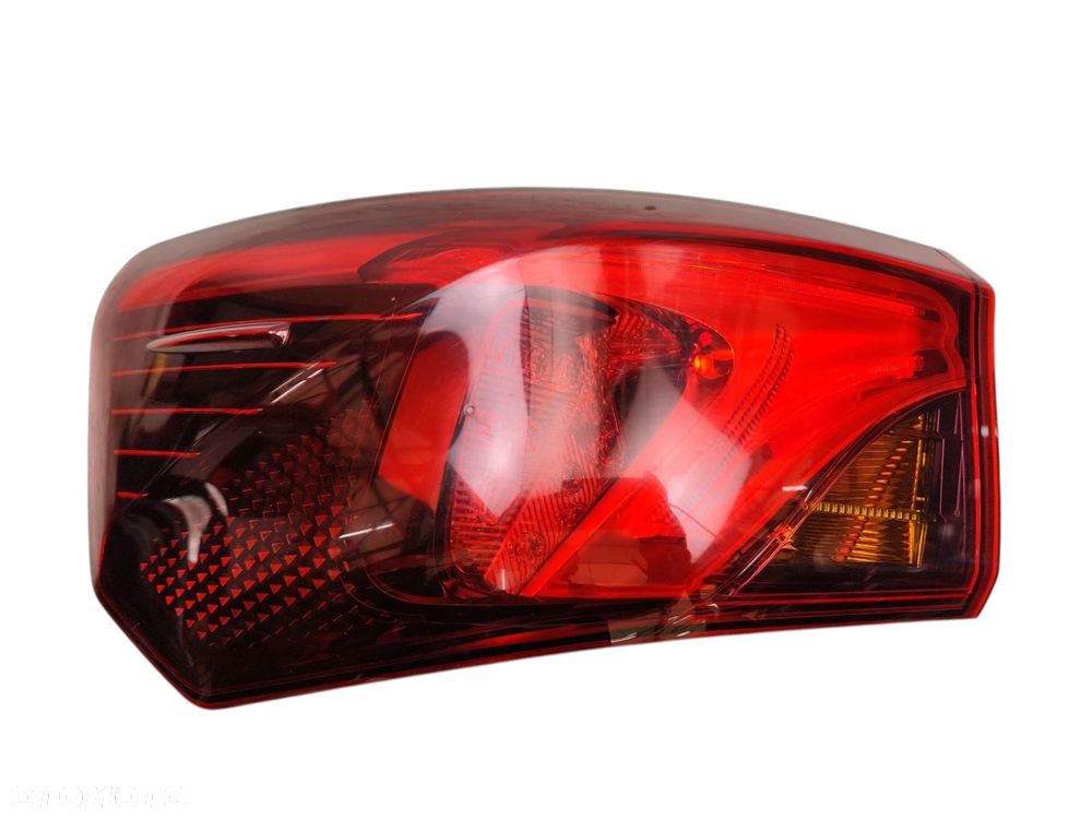 LAMPA LEWY TYŁ TOYOTA AVENSIS T27 LIFT (2015-2018) 2.0 D4D 143KM - 8