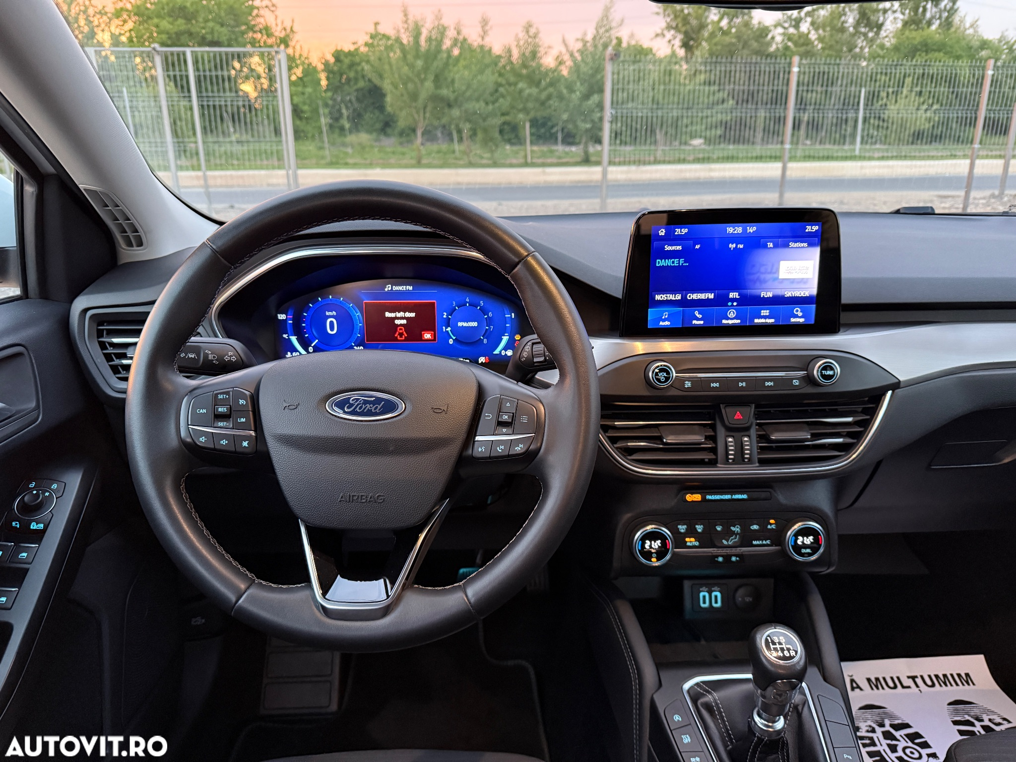 Ford Focus 1.0 EcoBoost Hybrid TITANIUM X - 5