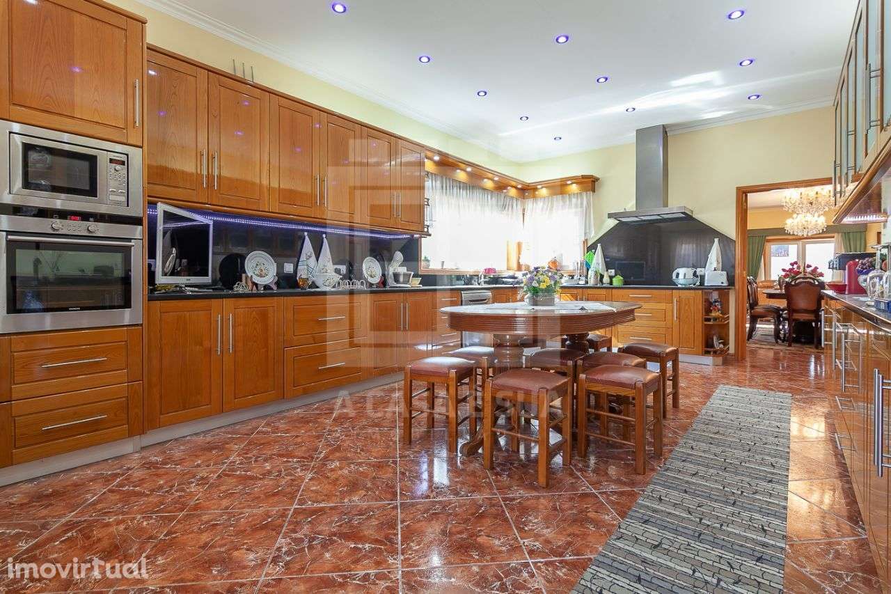 Moradia T4 térrea e isolada na zona do Cavaco, Santa Maria da Feira - Grande imagem: 2/31