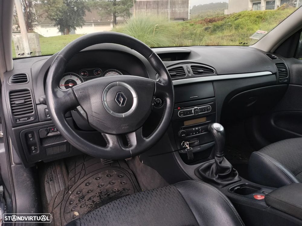Renault Laguna 2.2 dCi Priv. Luxe Auto. - 9