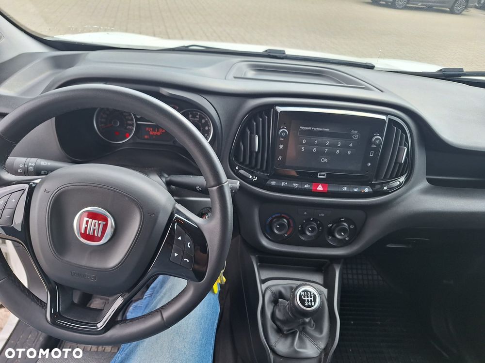 Fiat Doblo Maxi diesel 1,6 105KM blaszak 3 osobowy Krajowy FV23% - 11