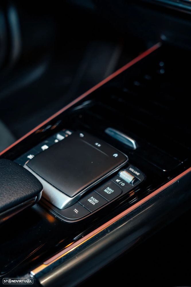 Mercedes-Benz GLA 250 e 8G-DCT AMG Line - 15