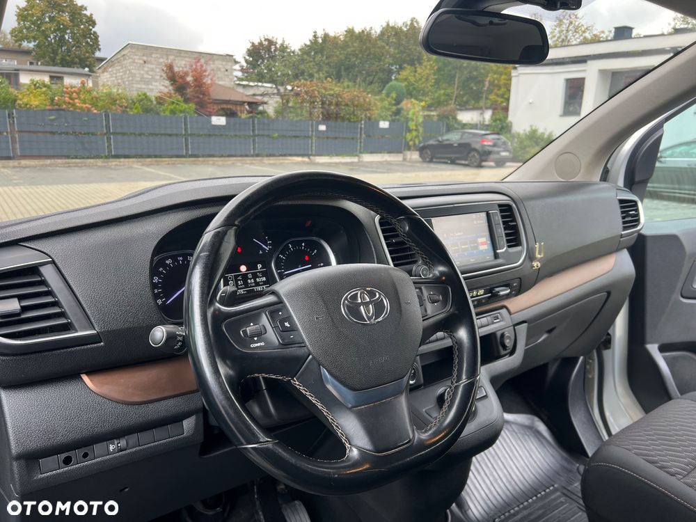 Toyota ProAce Kombi 2.0 D-4D Medium 2,8t - 20