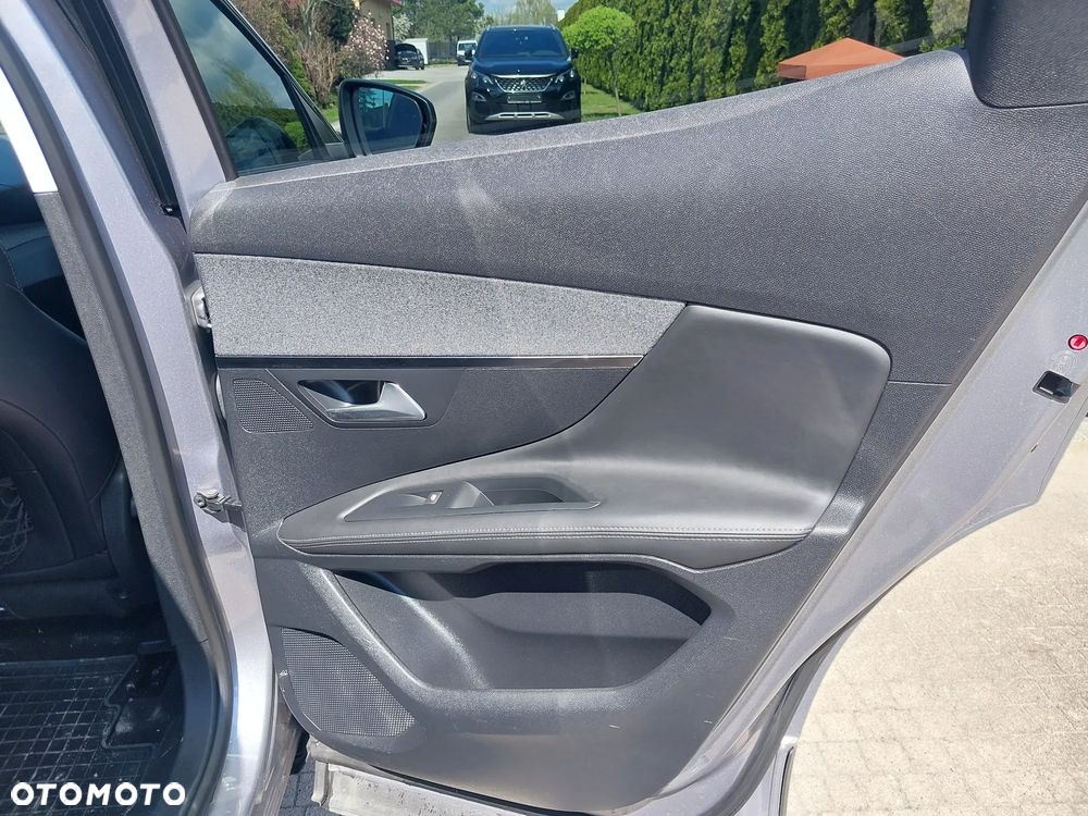 Peugeot 3008 2.0 BlueHDi Allure - 20
