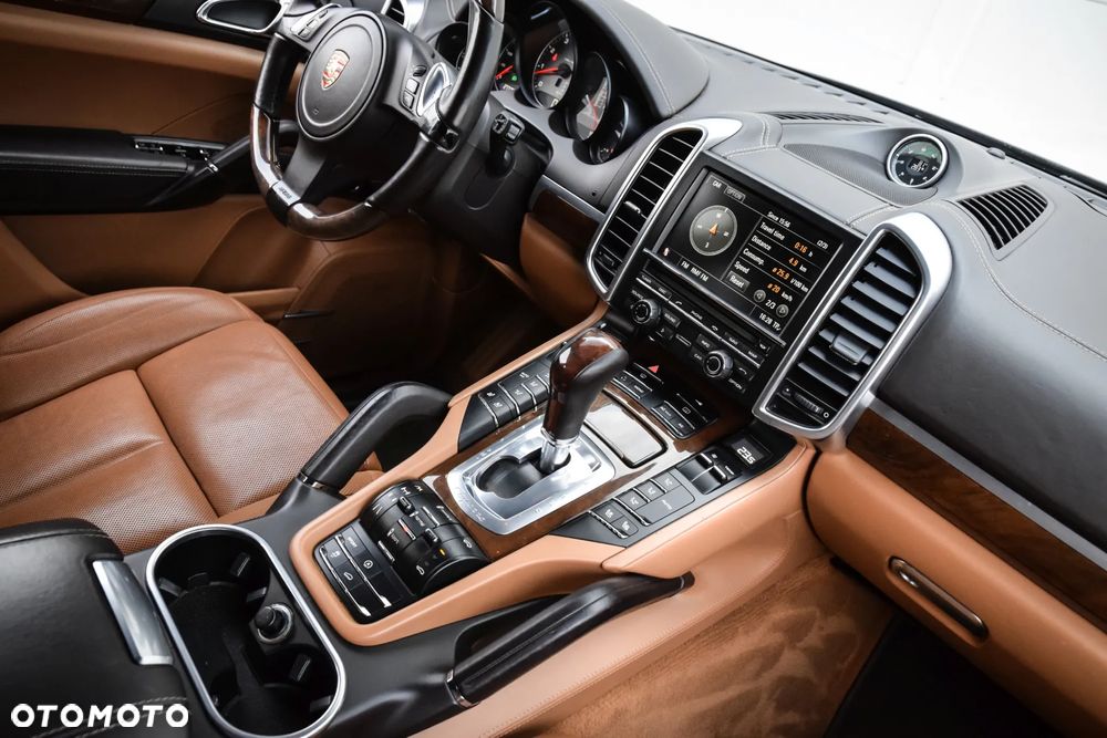 Porsche Cayenne S - 15