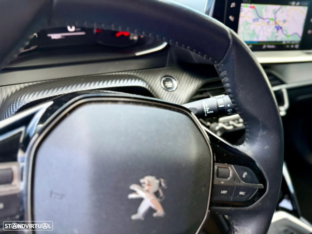 Peugeot 2008 1.2 PureTech Allure Pack - 20