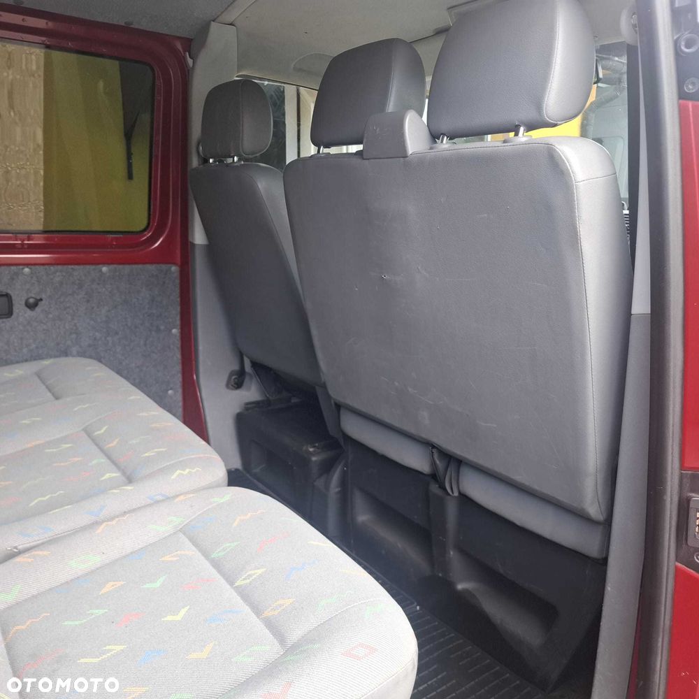 Volkswagen Transporter - 8