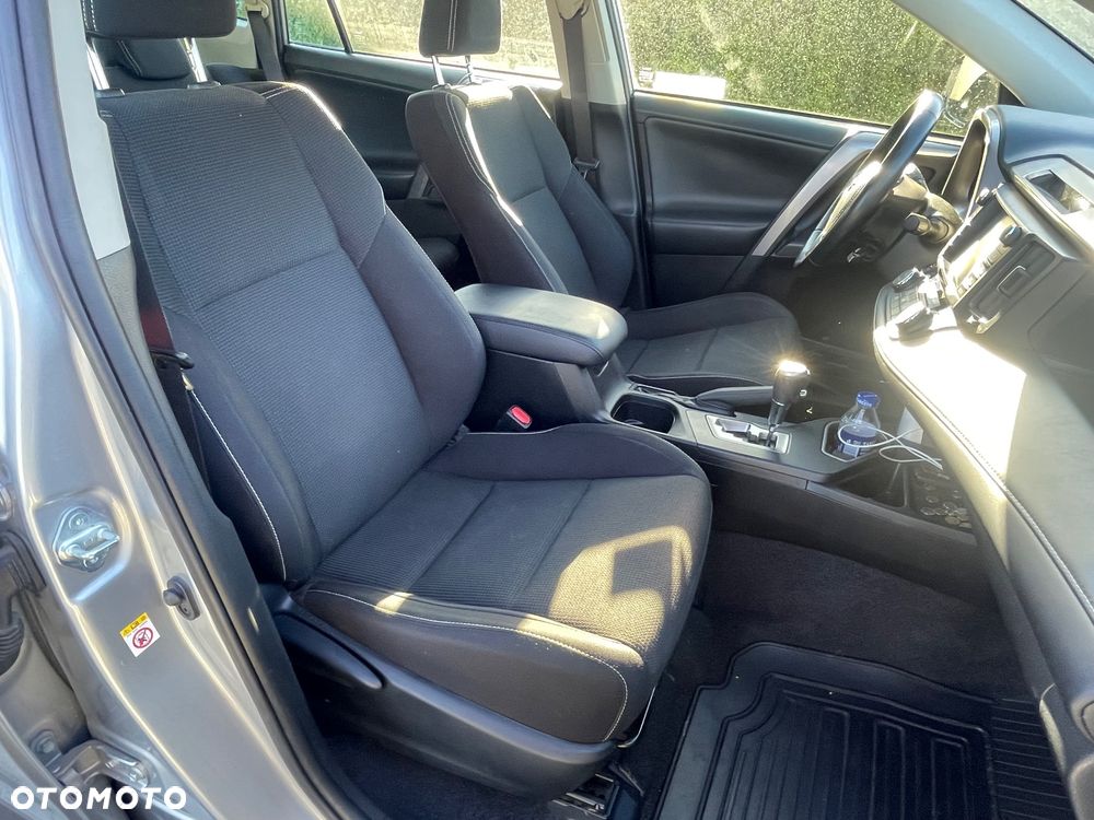 Toyota RAV4 - 14