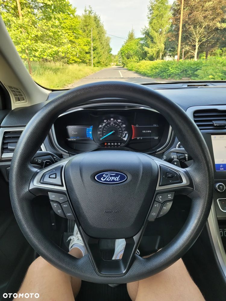 Ford Fusion - 10