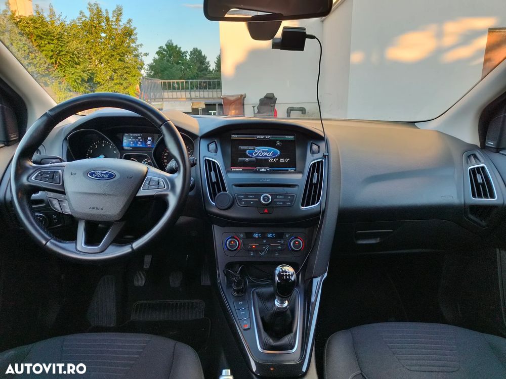 Ford Focus - 6