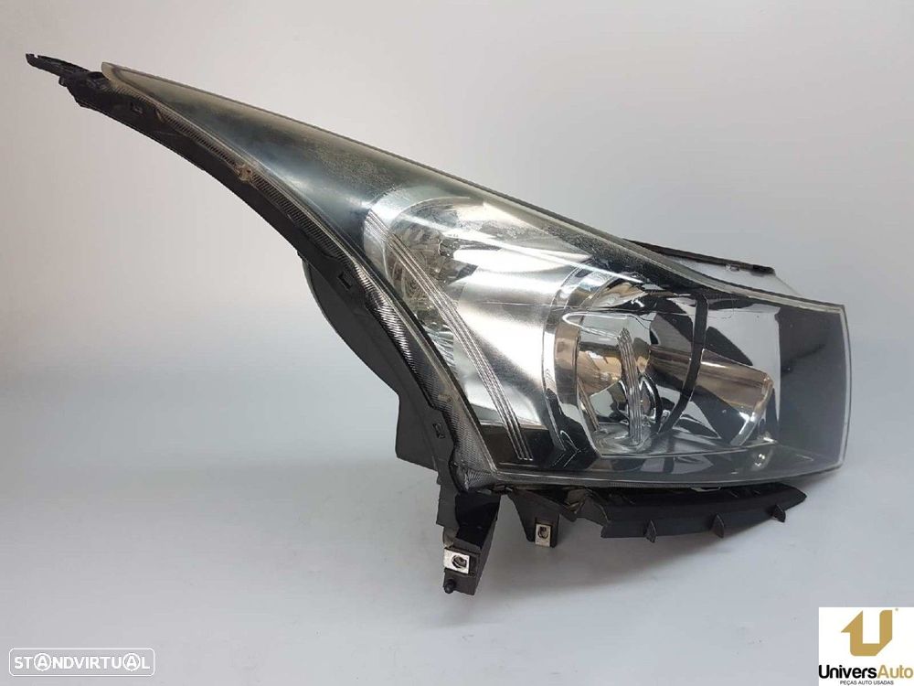 FAROL DIREITO CHEVROLET CRUZE LT - 2