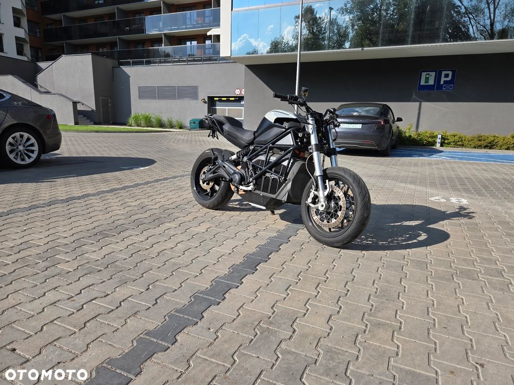 Zero SR - 1